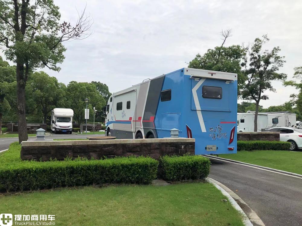 少见的国产重卡底盘打造的房车,内部面积近30平,上汽大通H90 A型房车实拍 - 第10张 - 提加商用车网 少见的国产重卡底盘打造的房车,内部面积近30平,上汽大通H90 A型房车实拍 - 第10张