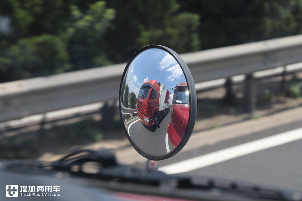 长头卡车跑长途费油吗,视野咋样,保养贵吗?江淮跨越V7长头卡车跟车体验告诉您 - 第5张 - 提加商用车网 长头卡车跑长途费油吗,视野咋样,保养贵吗?江淮跨越V7长头卡车跟车体验告诉您 - 第5张