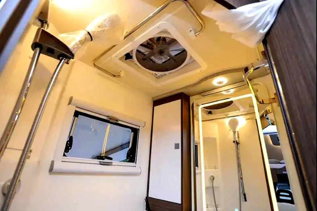 进口依维柯New Daily底盘改装的瑞弗顶级旗舰S820来了!快来看看它够不够高端! - 第11张 - 提加商用车网 进口依维柯New Daily底盘改装的瑞弗顶级旗舰S820来了!快来看看它够不够高端! - 第11张