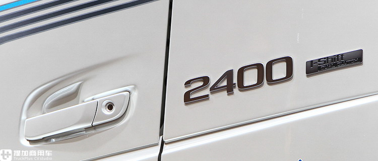 2400马力，迄今为止速度最快的卡车，带您近距离体验沃尔沃钢铁骑士赛车 - 第19张