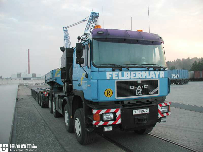 配V12发动机,790马力,再带你看看Felbermayr公司的ÖAF48.792大件牵引车 - 第14张 - 提加商用车网 配V12发动机,790马力,再带你看看Felbermayr公司的ÖAF48.792大件牵引车 - 第14张