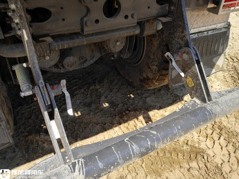 8X8全驱还是手动挡,斯堪尼亚在波兰推出的新一代P系XT自卸车,性能真暴力 - 第22张 - 提加商用车网 8X8全驱还是手动挡,斯堪尼亚在波兰推出的新一代P系XT自卸车,性能真暴力 - 第22张