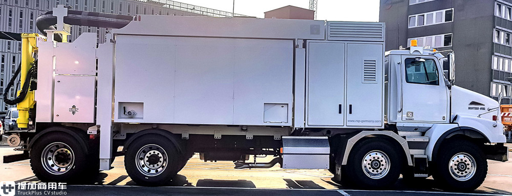 在德国改装的美式长头卡车?这辆美国西星8X4底盘抽吸车,亮点配置真多 - 第11张 - 提加商用车网 在德国改装的美式长头卡车?这辆美国西星8X4底盘抽吸车,亮点配置真多 - 第11张