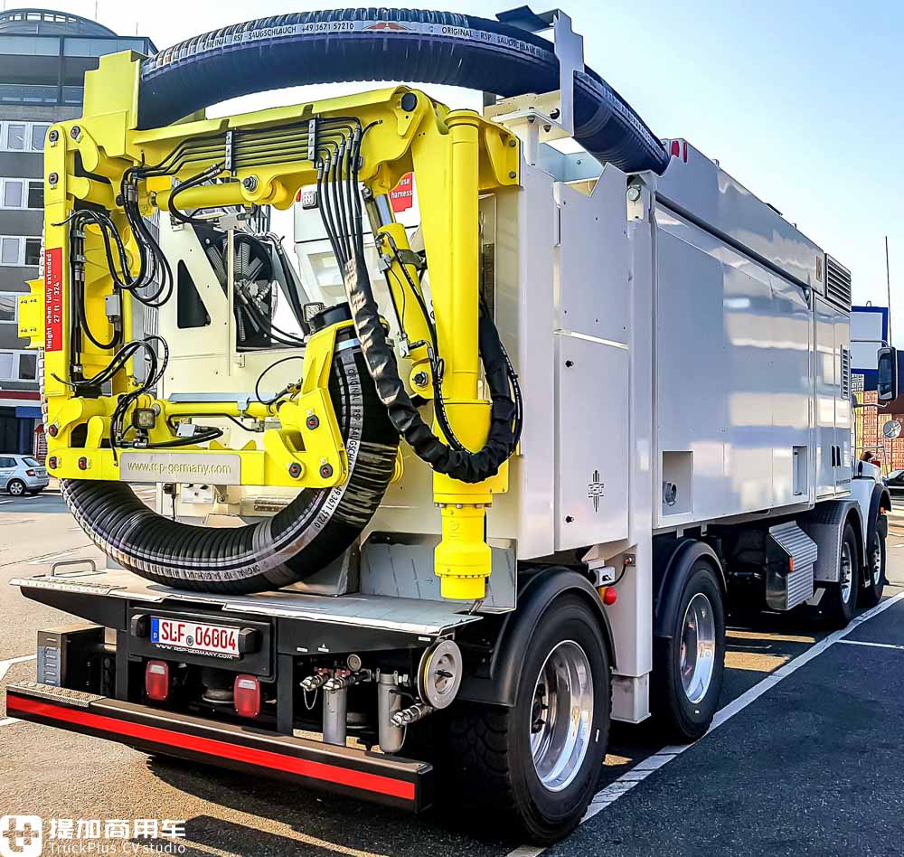 在德国改装的美式长头卡车?这辆美国西星8X4底盘抽吸车,亮点配置真多 - 第17张 - 提加商用车网 在德国改装的美式长头卡车?这辆美国西星8X4底盘抽吸车,亮点配置真多 - 第17张