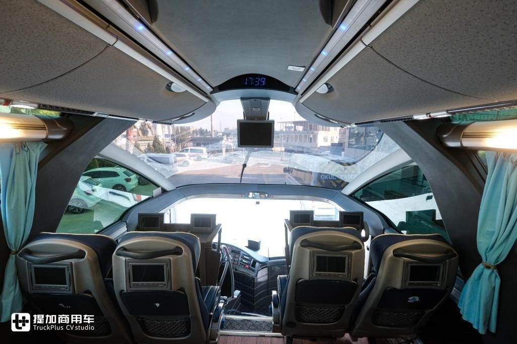 高端舒适客车典范,带您回忆尼奥普兰Starliner豪华大巴的发展历程 - 第21张 - 提加商用车网 高端舒适客车典范,带您回忆尼奥普兰Starliner豪华大巴的发展历程 - 第21张