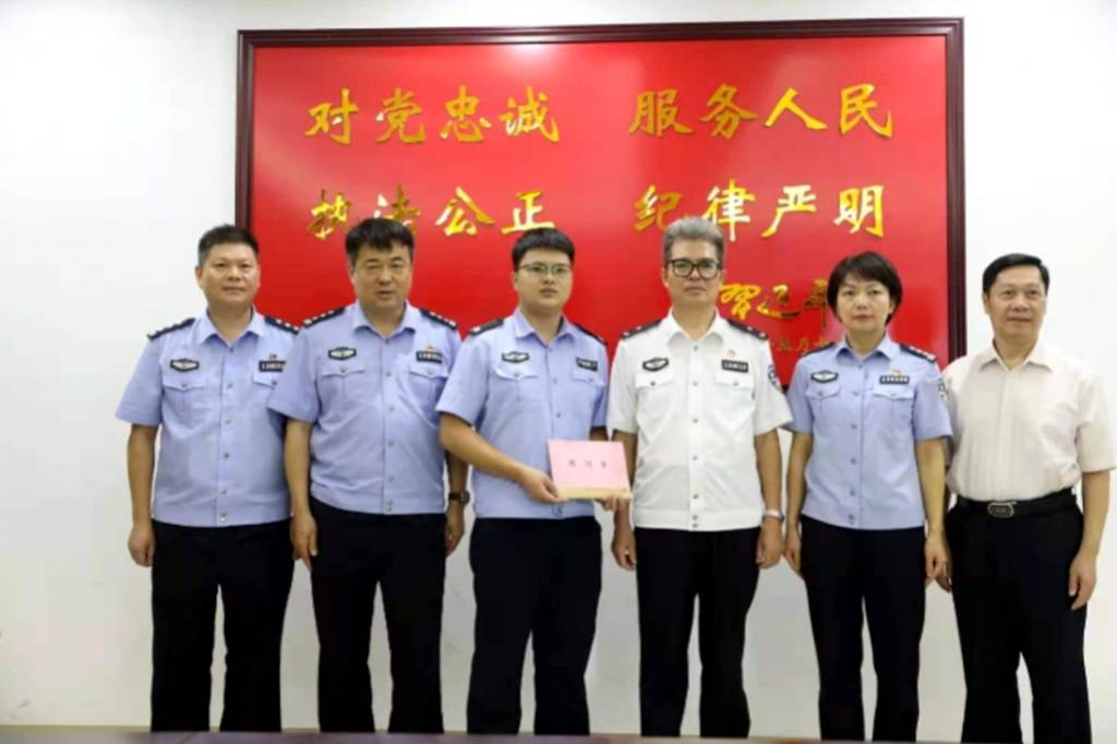 正能量丨突发情况刹得住 格尔发好样的! - 第1张 - 提加商用车网 正能量丨突发情况刹得住 格尔发好样的! - 第1张