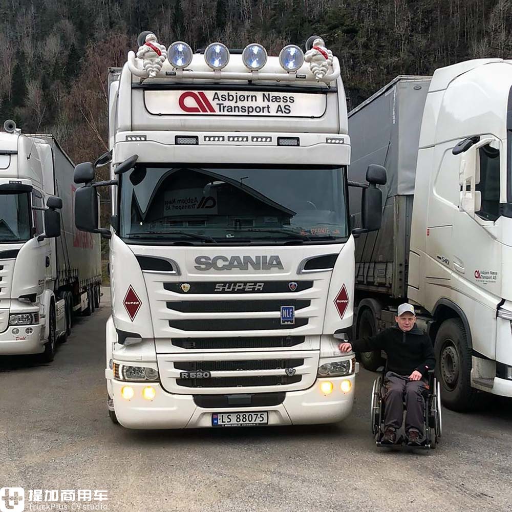 小伙意外从4米高卡车顶跌落致下半身瘫痪,但接下来..分享一则结局圆满的让人泪目的故事 - 第6张 - 提加商用车网 小伙意外从4米高卡车顶跌落致下半身瘫痪,但接下来..分享一则结局圆满的让人泪目的故事 - 第6张