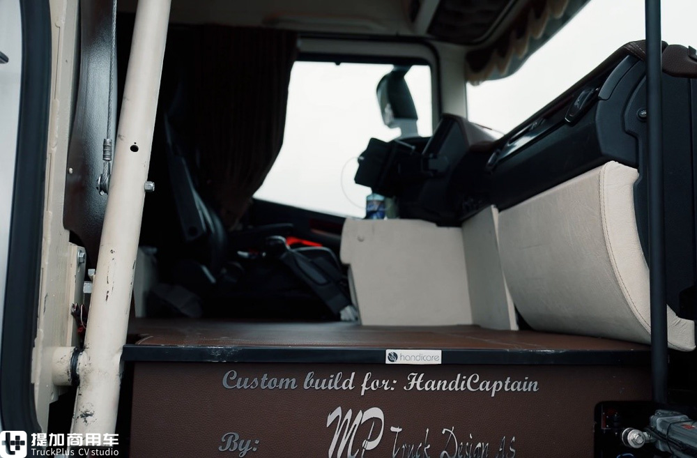 小伙意外从4米高卡车顶跌落致下半身瘫痪,但接下来..分享一则结局圆满的让人泪目的故事 - 第11张 - 提加商用车网 小伙意外从4米高卡车顶跌落致下半身瘫痪,但接下来..分享一则结局圆满的让人泪目的故事 - 第11张