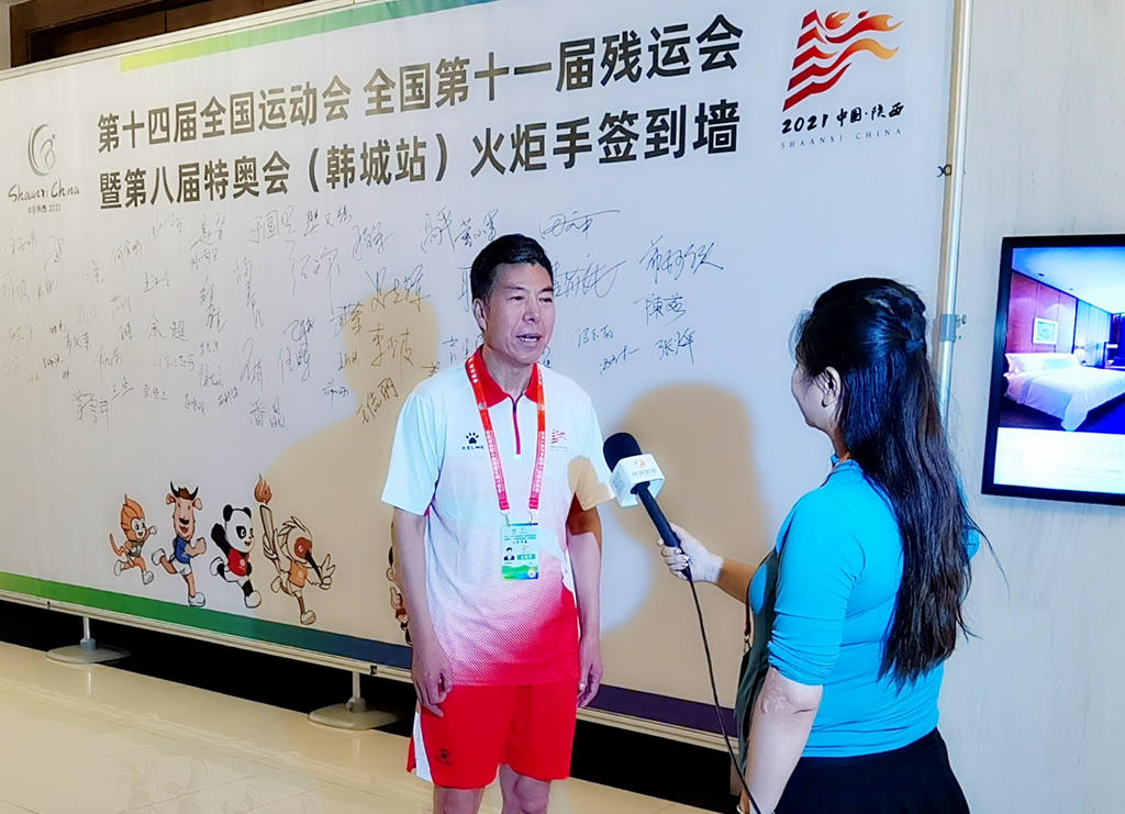 严鉴铂接力传递“十四运会和残特奥会”火炬 - 第4张 - 提加商用车网 严鉴铂接力传递“十四运会和残特奥会”火炬 - 第4张