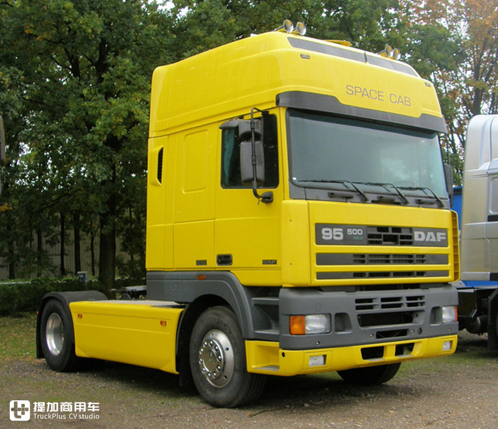 搭载V10发动机,上世纪90年代就高达603马力,这款曼恩F2000牵引车你肯定没有见过 - 第2张 - 提加商用车网 搭载V10发动机,上世纪90年代就高达603马力,这款曼恩F2000牵引车你肯定没有见过 - 第2张