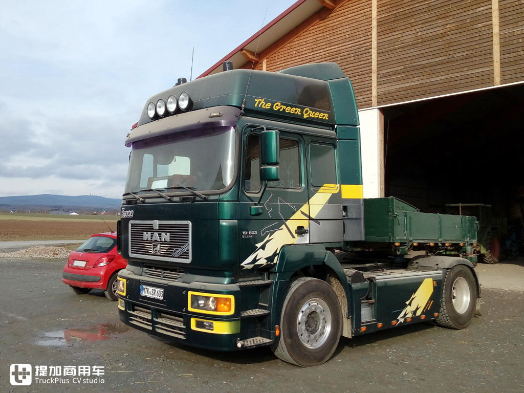 搭载V10发动机,上世纪90年代就高达603马力,这款曼恩F2000牵引车你肯定没有见过 - 第10张 - 提加商用车网 搭载V10发动机,上世纪90年代就高达603马力,这款曼恩F2000牵引车你肯定没有见过 - 第10张