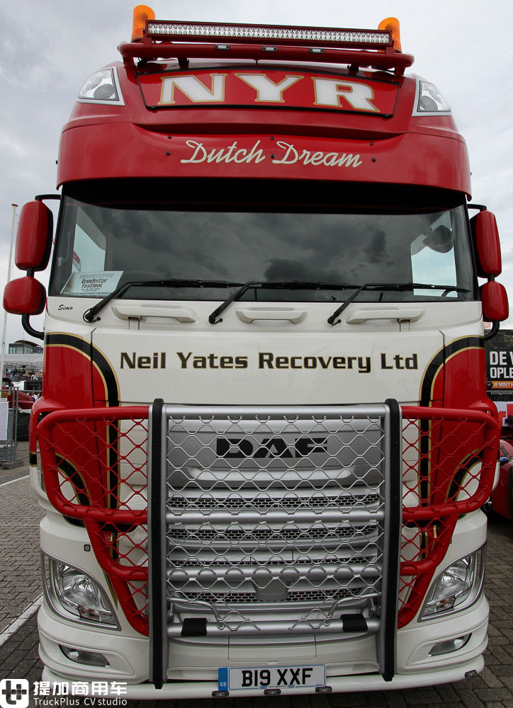 驾驶室加长90cm,内饰堪比KTV包房,这辆达夫卡车改装的真有特色 - 第2张 - 提加商用车网 驾驶室加长90cm,内饰堪比KTV包房,这辆达夫卡车改装的真有特色 - 第2张