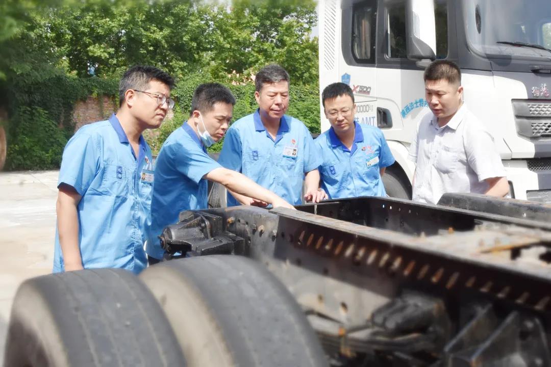 严鉴铂点赞新能源产品 - 第1张 - 提加商用车网 严鉴铂点赞新能源产品 - 第1张