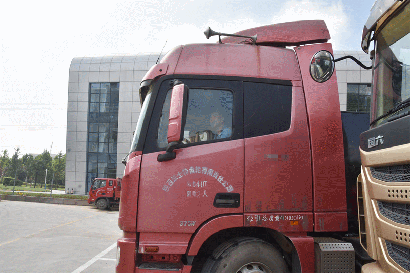 严鉴铂点赞新能源产品 - 第2张 - 提加商用车网 严鉴铂点赞新能源产品 - 第2张