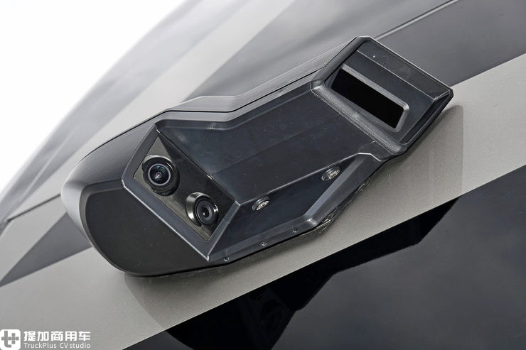 沃尔沃9700 DD双层豪华巴士进入德国市场，来看看媒体对它的试乘感受 - 第6张