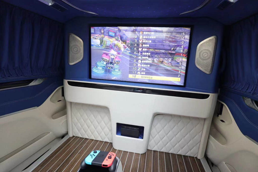 18款人气潮改车型任你pick! “头号玩家”上汽大通MAXUS 成都车展C位出道 - 第10张 - 提加商用车网 18款人气潮改车型任你pick! “头号玩家”上汽大通MAXUS 成都车展C位出道 - 第10张