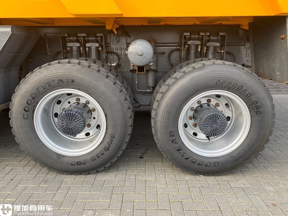 曾被中国恒天收购的荷兰吉纳夫卡车,到底实力如何?实拍吉纳夫5轴自卸车实拍带您好好看看 - 第7张 - 提加商用车网 曾被中国恒天收购的荷兰吉纳夫卡车,到底实力如何?实拍吉纳夫5轴自卸车实拍带您好好看看 - 第7张