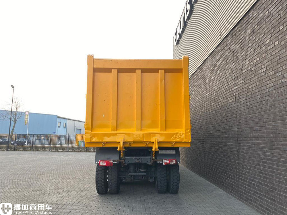 曾被中国恒天收购的荷兰吉纳夫卡车,到底实力如何?实拍吉纳夫5轴自卸车实拍带您好好看看 - 第12张 - 提加商用车网 曾被中国恒天收购的荷兰吉纳夫卡车,到底实力如何?实拍吉纳夫5轴自卸车实拍带您好好看看 - 第12张