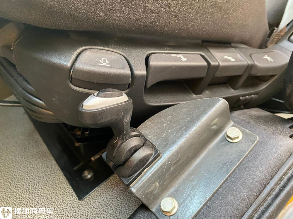 曾被中国恒天收购的荷兰吉纳夫卡车,到底实力如何?实拍吉纳夫5轴自卸车实拍带您好好看看 - 第16张 - 提加商用车网 曾被中国恒天收购的荷兰吉纳夫卡车,到底实力如何?实拍吉纳夫5轴自卸车实拍带您好好看看 - 第16张