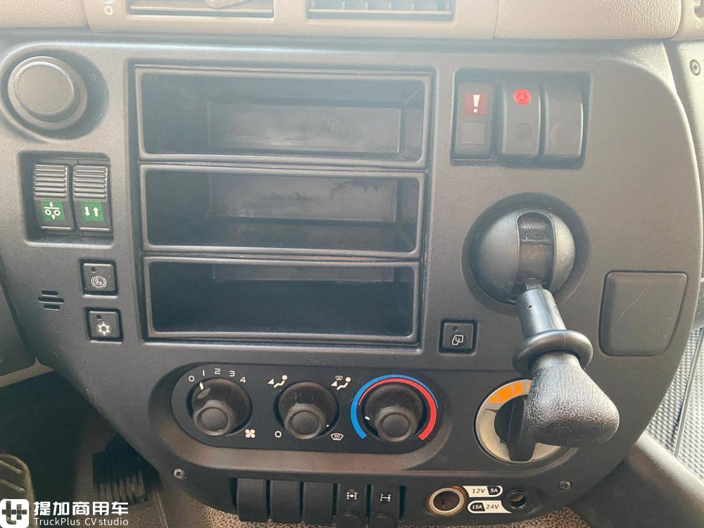 曾被中国恒天收购的荷兰吉纳夫卡车,到底实力如何?实拍吉纳夫5轴自卸车实拍带您好好看看 - 第18张 - 提加商用车网 曾被中国恒天收购的荷兰吉纳夫卡车,到底实力如何?实拍吉纳夫5轴自卸车实拍带您好好看看 - 第18张