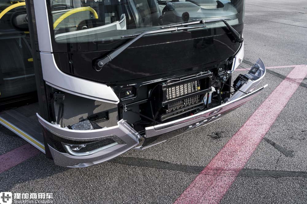 电池在车顶,解决车内空间问题,带您好好看看曼恩Lion’s City 12E电动客车 - 第7张 - 提加商用车网 电池在车顶,解决车内空间问题,带您好好看看曼恩Lion’s City 12E电动客车 - 第7张