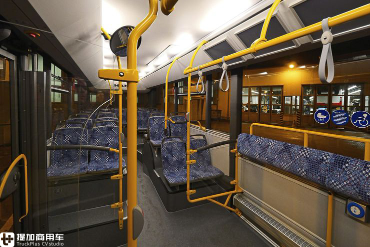 电池在车顶,解决车内空间问题,带您好好看看曼恩Lion’s City 12E电动客车 - 第26张 - 提加商用车网 电池在车顶,解决车内空间问题,带您好好看看曼恩Lion’s City 12E电动客车 - 第26张