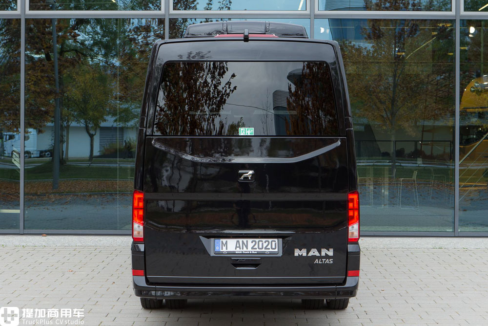 车长近7.4米,共16个乘客座位,曼恩TGE客运小巴车型来袭 - 第8张 - 提加商用车网 车长近7.4米,共16个乘客座位,曼恩TGE客运小巴车型来袭 - 第8张