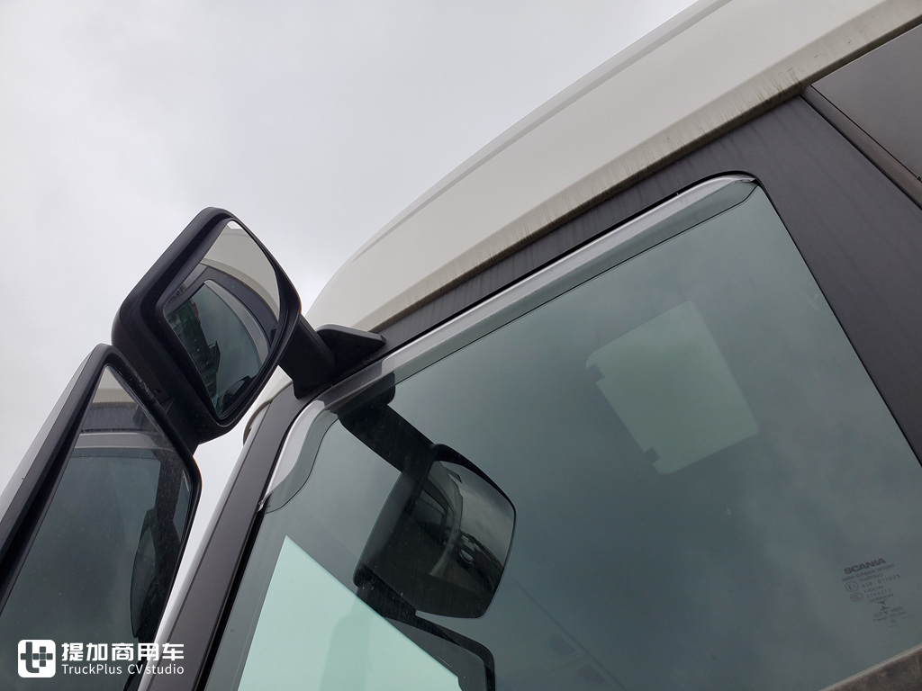 鞍座极低,配置还很特别,你猜这辆斯堪尼亚R450干啥用的? - 第4张 - 提加商用车网 鞍座极低,配置还很特别,你猜这辆斯堪尼亚R450干啥用的? - 第4张