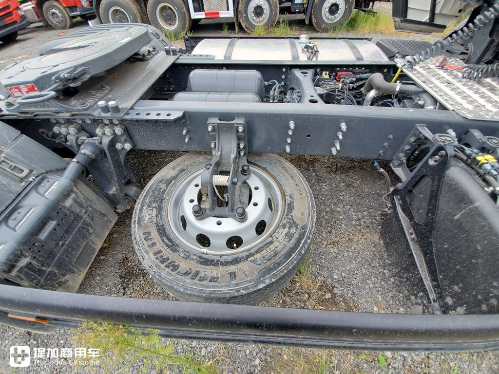 鞍座极低,配置还很特别,你猜这辆斯堪尼亚R450干啥用的? - 第11张 - 提加商用车网 鞍座极低,配置还很特别,你猜这辆斯堪尼亚R450干啥用的? - 第11张