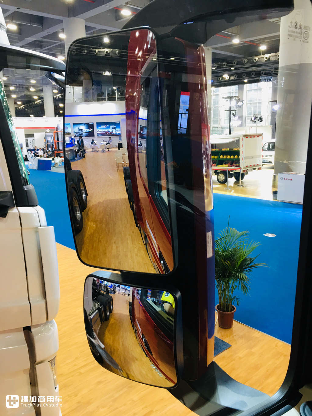 模型、真车双实拍,更清晰明了,带您好好看看德龙X5000模型的做工水平 - 第14张 - 提加商用车网 模型、真车双实拍,更清晰明了,带您好好看看德龙X5000模型的做工水平 - 第14张