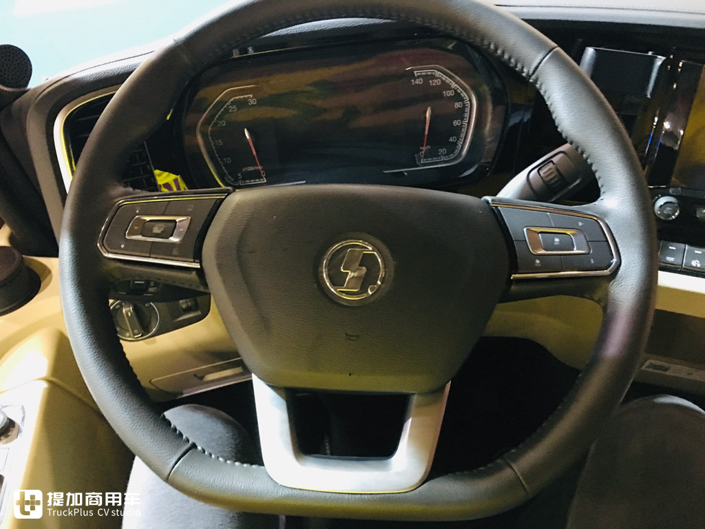 模型、真车双实拍,更清晰明了,带您好好看看德龙X5000模型的做工水平 - 第22张 - 提加商用车网 模型、真车双实拍,更清晰明了,带您好好看看德龙X5000模型的做工水平 - 第22张