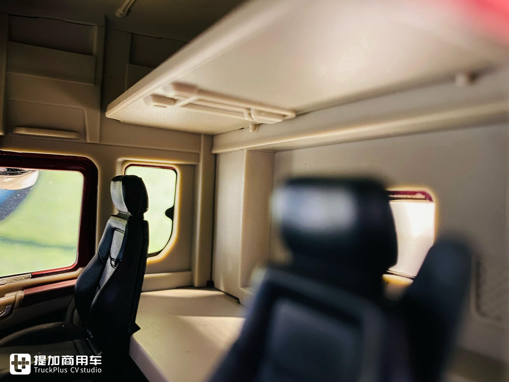 模型、真车双实拍,更清晰明了,带您好好看看德龙X5000模型的做工水平 - 第28张 - 提加商用车网 模型、真车双实拍,更清晰明了,带您好好看看德龙X5000模型的做工水平 - 第28张