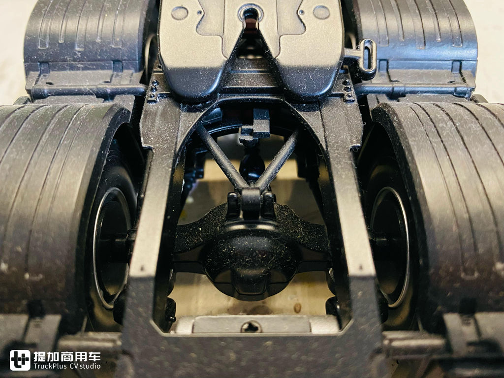 模型、真车双实拍,更清晰明了,带您好好看看德龙X5000模型的做工水平 - 第52张 - 提加商用车网 模型、真车双实拍,更清晰明了,带您好好看看德龙X5000模型的做工水平 - 第52张