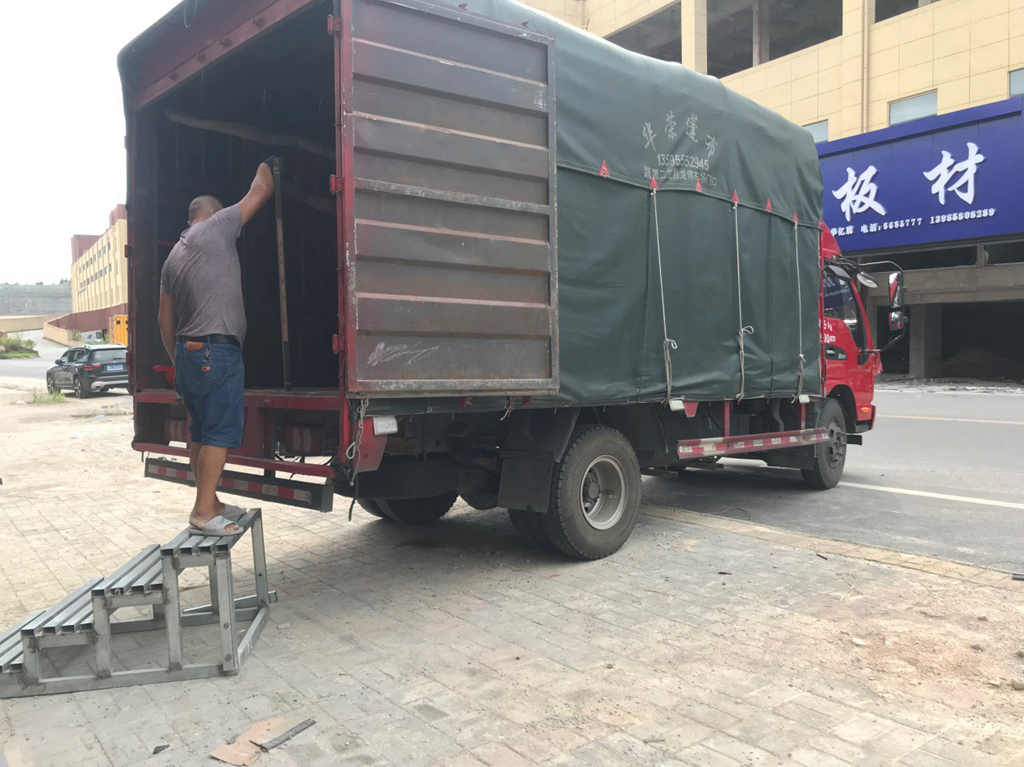 疫情之下货运业务不景气 朱师傅选择江淮康铃改变现状 - 第3张 - 提加商用车网 疫情之下货运业务不景气 朱师傅选择江淮康铃改变现状 - 第3张