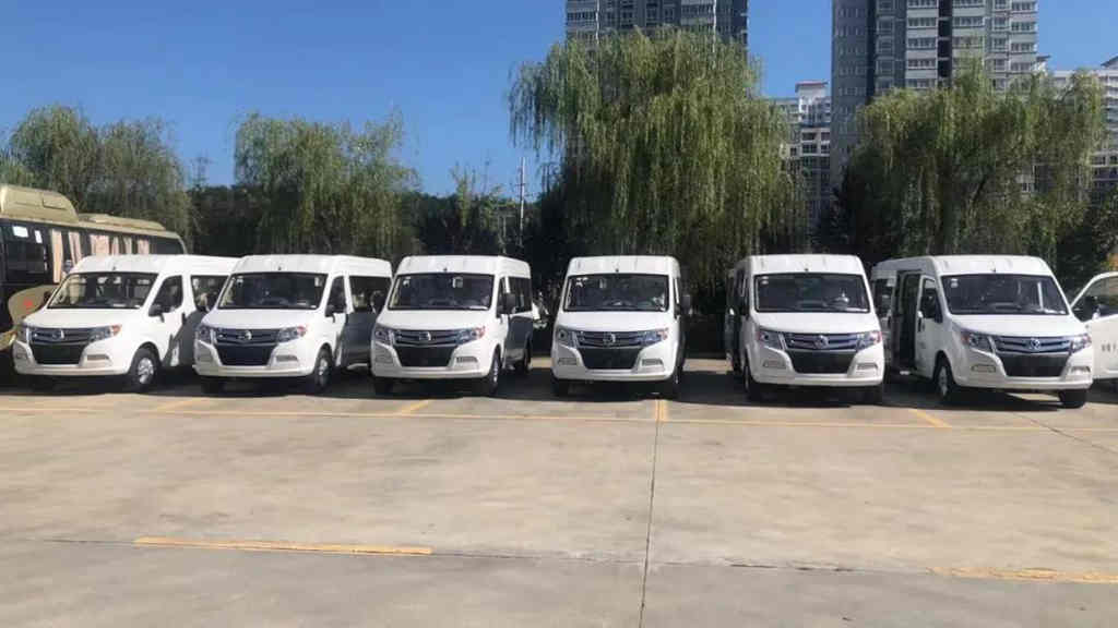 捷报频传!东风御风定制客运再次成功交付! - 第2张 - 提加商用车网 捷报频传!东风御风定制客运再次成功交付! - 第2张