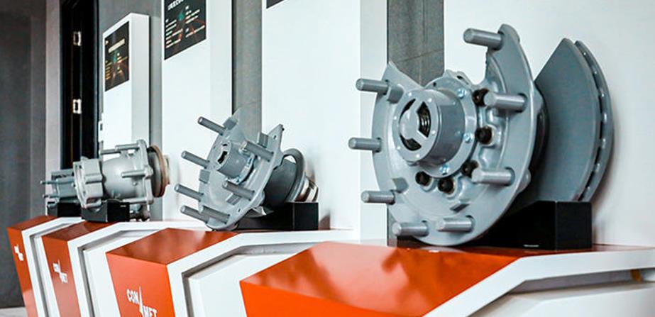 康迈挂车免维护轮端靠谱吗?北美使用多年,“省”字贯穿全程 - 第1张 - 提加商用车网 康迈挂车免维护轮端靠谱吗?北美使用多年,“省”字贯穿全程 - 第1张