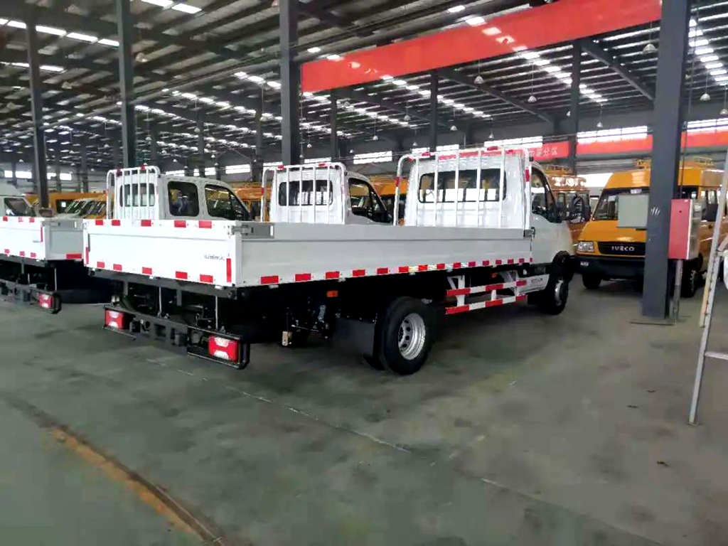 依维柯欧胜2021款专业底盘成功交付欧冶工业品平台! - 第4张 - 提加商用车网 依维柯欧胜2021款专业底盘成功交付欧冶工业品平台! - 第4张