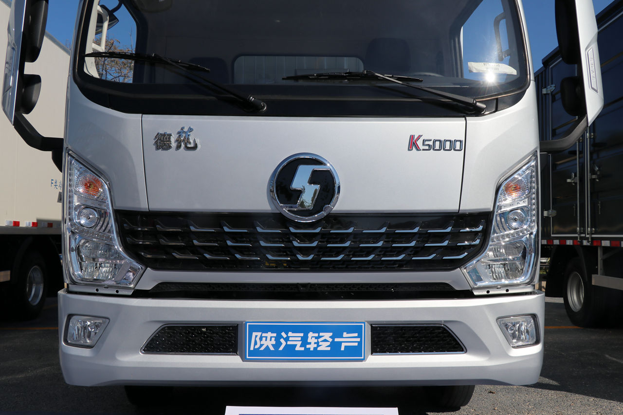 应用潍柴“黄金动力链”的高端轻卡,陕汽K5000来了,实拍带您看看它到底怎么样 - 第6张 - 提加商用车网 应用潍柴“黄金动力链”的高端轻卡,陕汽K5000来了,实拍带您看看它到底怎么样 - 第6张