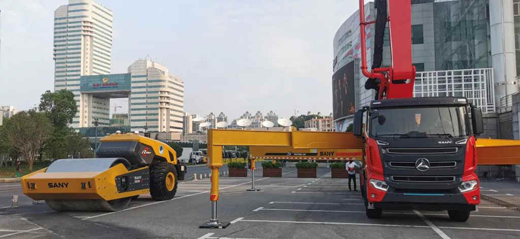 三一红65米泵送车亮相首届北斗规模应用国际峰会 - 第4张 - 提加商用车网 三一红65米泵送车亮相首届北斗规模应用国际峰会 - 第4张