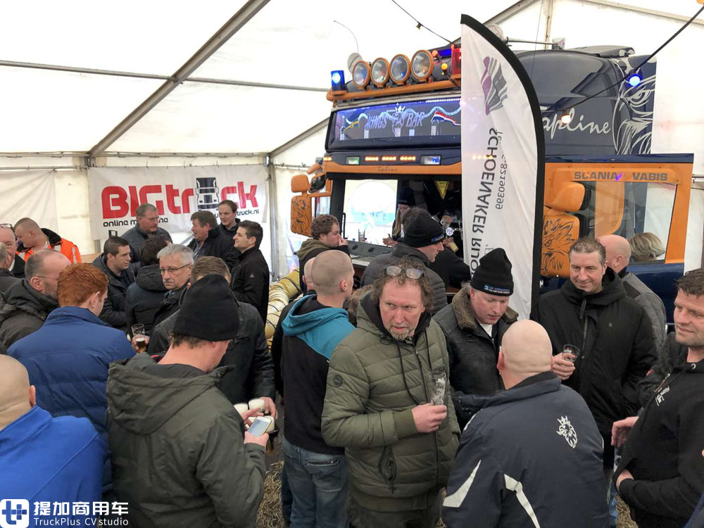 有朋友有美食,还有对卡车的热爱,带你逛荷兰阿珀尔多伦卡车节 - 第4张 - 提加商用车网 有朋友有美食,还有对卡车的热爱,带你逛荷兰阿珀尔多伦卡车节 - 第4张