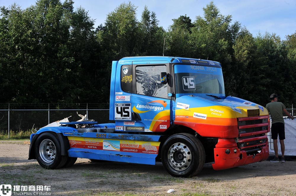 有朋友有美食,还有对卡车的热爱,带你逛荷兰阿珀尔多伦卡车节 - 第7张 - 提加商用车网 有朋友有美食,还有对卡车的热爱,带你逛荷兰阿珀尔多伦卡车节 - 第7张