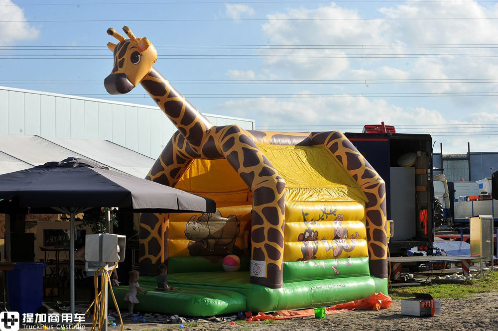 有朋友有美食,还有对卡车的热爱,带你逛荷兰阿珀尔多伦卡车节 - 第15张 - 提加商用车网 有朋友有美食,还有对卡车的热爱,带你逛荷兰阿珀尔多伦卡车节 - 第15张
