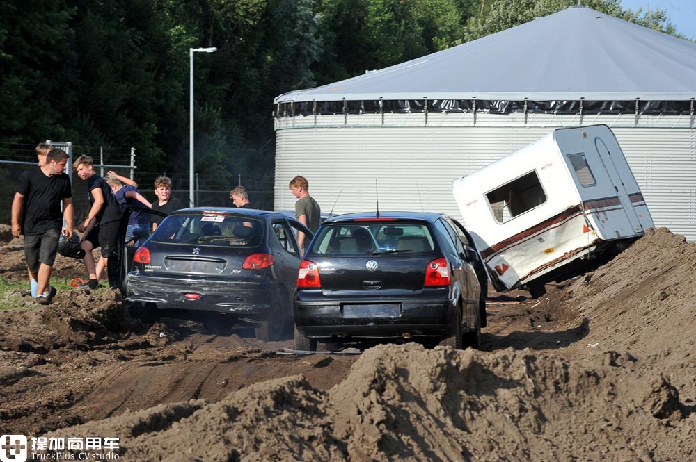 有朋友有美食,还有对卡车的热爱,带你逛荷兰阿珀尔多伦卡车节 - 第17张 - 提加商用车网 有朋友有美食,还有对卡车的热爱,带你逛荷兰阿珀尔多伦卡车节 - 第17张