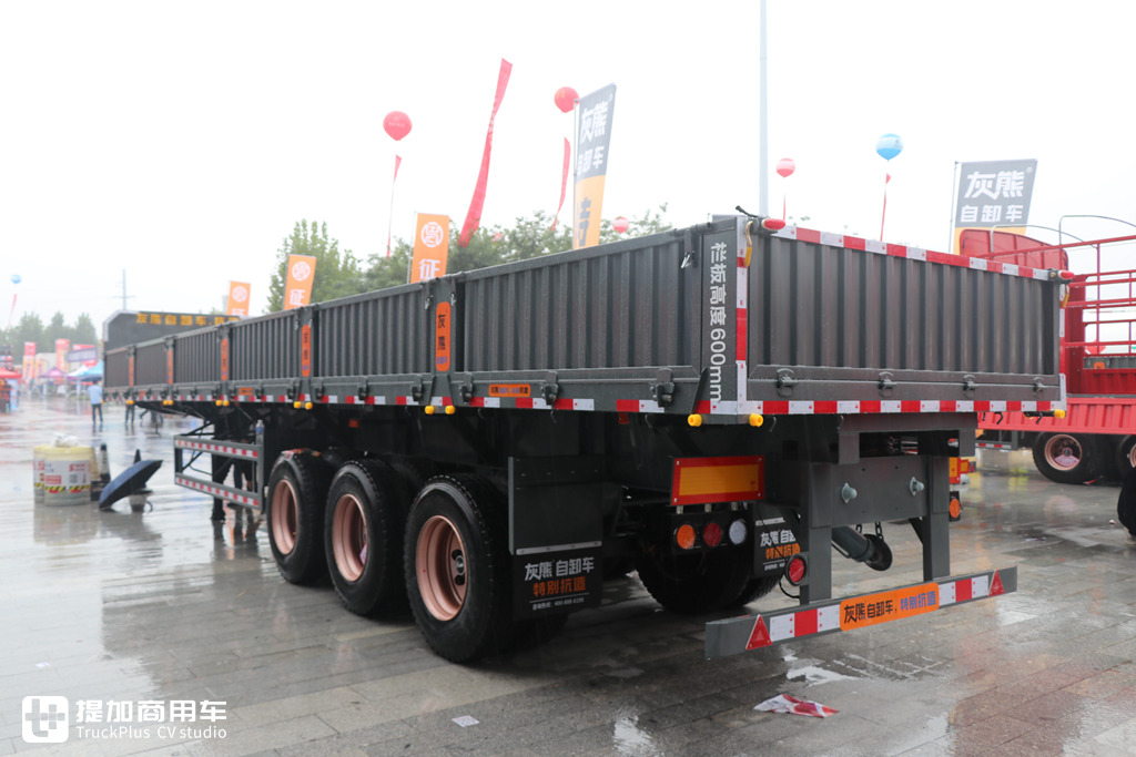 砂石料运输卡友的最爱,特别能抗造,灰熊侧翻自卸挂车为什么这么强? - 第2张 - 提加商用车网 砂石料运输卡友的最爱,特别能抗造,灰熊侧翻自卸挂车为什么这么强? - 第2张