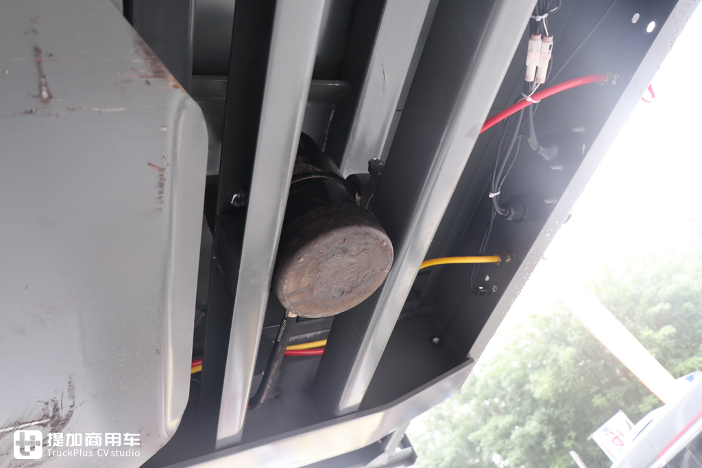 砂石料运输卡友的最爱,特别能抗造,灰熊侧翻自卸挂车为什么这么强? - 第10张 - 提加商用车网 砂石料运输卡友的最爱,特别能抗造,灰熊侧翻自卸挂车为什么这么强? - 第10张