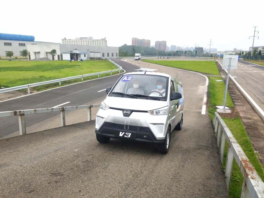 超强实力派 赛场见真章,比亚迪V3揽获中国新能源物流车挑战赛六项大奖 - 第7张 - 提加商用车网 超强实力派 赛场见真章,比亚迪V3揽获中国新能源物流车挑战赛六项大奖 - 第7张