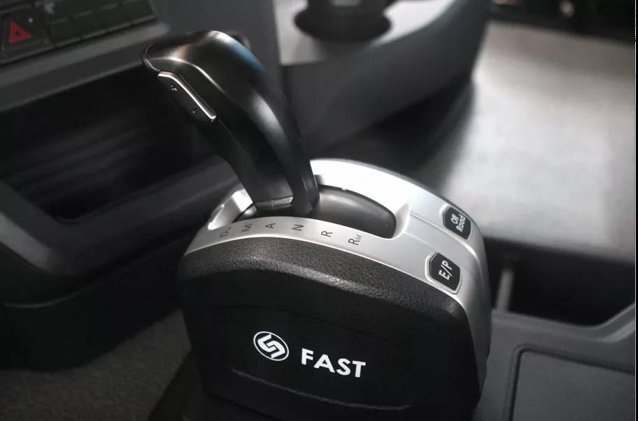 省心、省油还省力! 国六自动挡联合卡车批量交付南京顺君 - 第4张 - 提加商用车网 省心、省油还省力! 国六自动挡联合卡车批量交付南京顺君 - 第4张