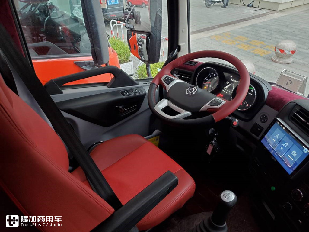 开启中卡载货车的“旗舰”模式,带您好好看看东风天锦KR Plus的升级改进 - 第17张 - 提加商用车网 开启中卡载货车的“旗舰”模式,带您好好看看东风天锦KR Plus的升级改进 - 第17张