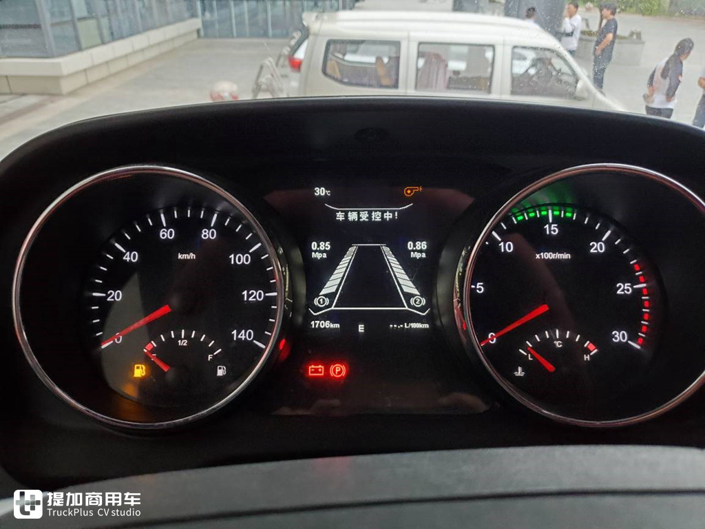 开启中卡载货车的“旗舰”模式,带您好好看看东风天锦KR Plus的升级改进 - 第19张 - 提加商用车网 开启中卡载货车的“旗舰”模式,带您好好看看东风天锦KR Plus的升级改进 - 第19张