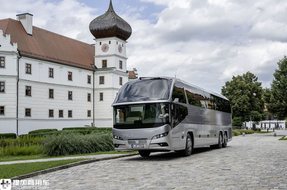 为新时代的豪华大巴树立典范,再带您近距离体验尼奥普兰Cityliner铂金纪念版 - 第9张 - 提加商用车网 为新时代的豪华大巴树立典范,再带您近距离体验尼奥普兰Cityliner铂金纪念版 - 第9张